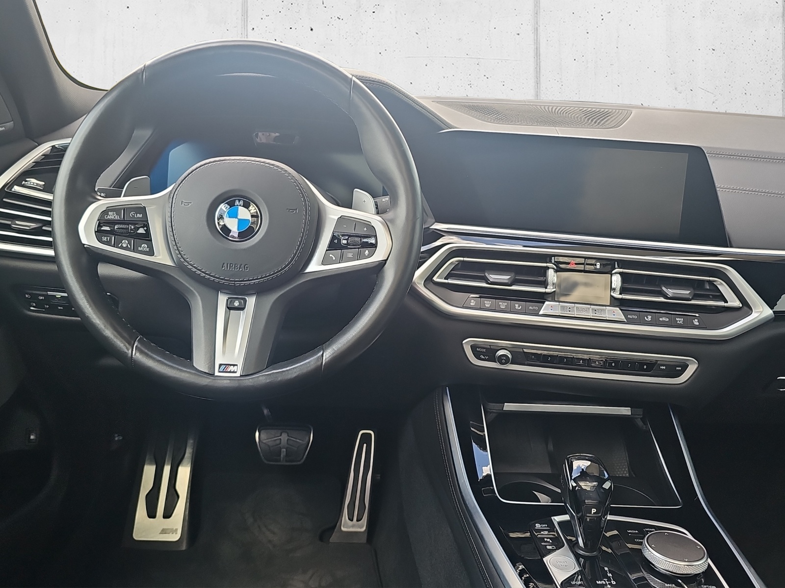 BMW X5 xDrive45e-image-15