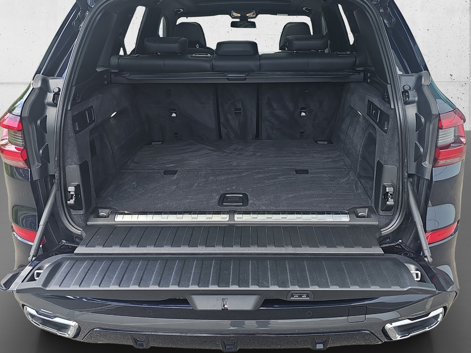 BMW X5 xDrive45e-image-16