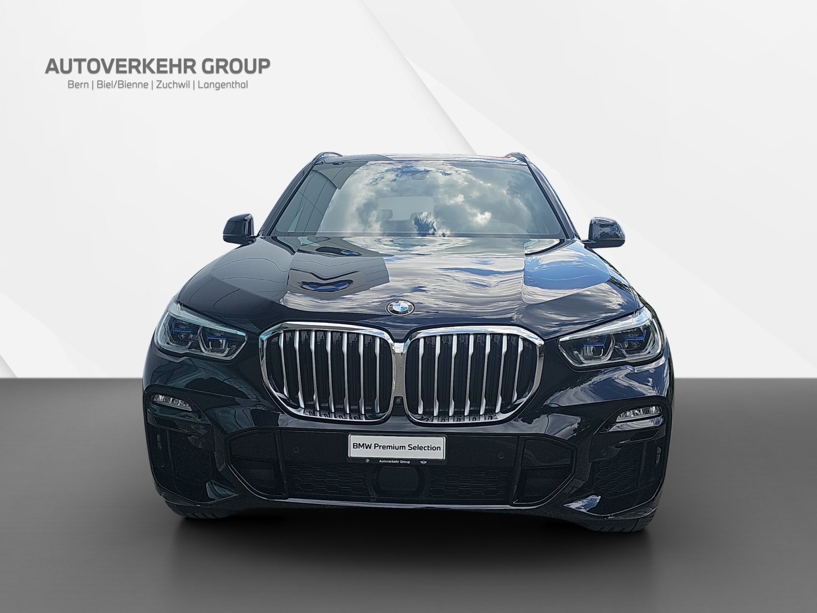 BMW X5 xDrive45e-image-1