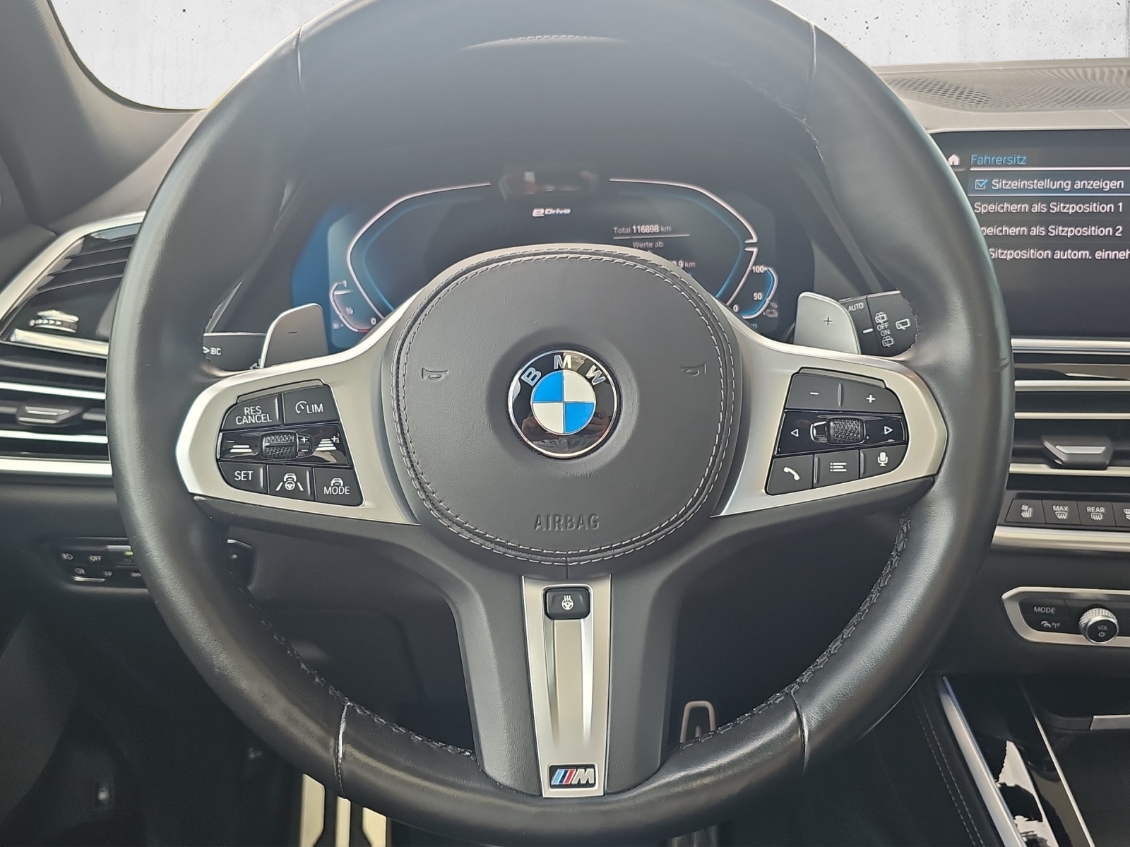 BMW X5 xDrive45e-image-11