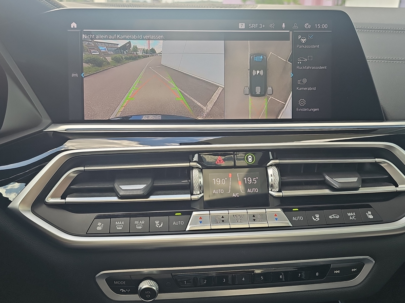 BMW X5 xDrive45e-image-12
