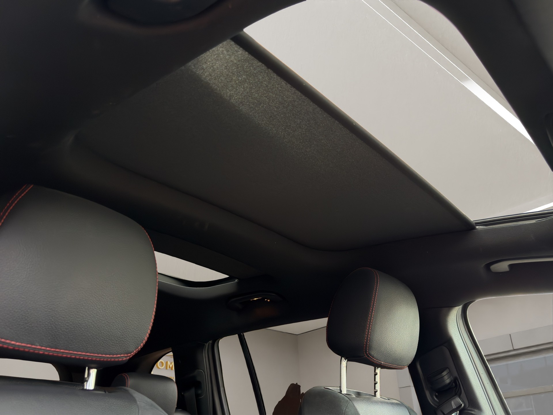 MERCEDES-BENZ GLB 250 4Matic Style 8G-Tronic-image-15