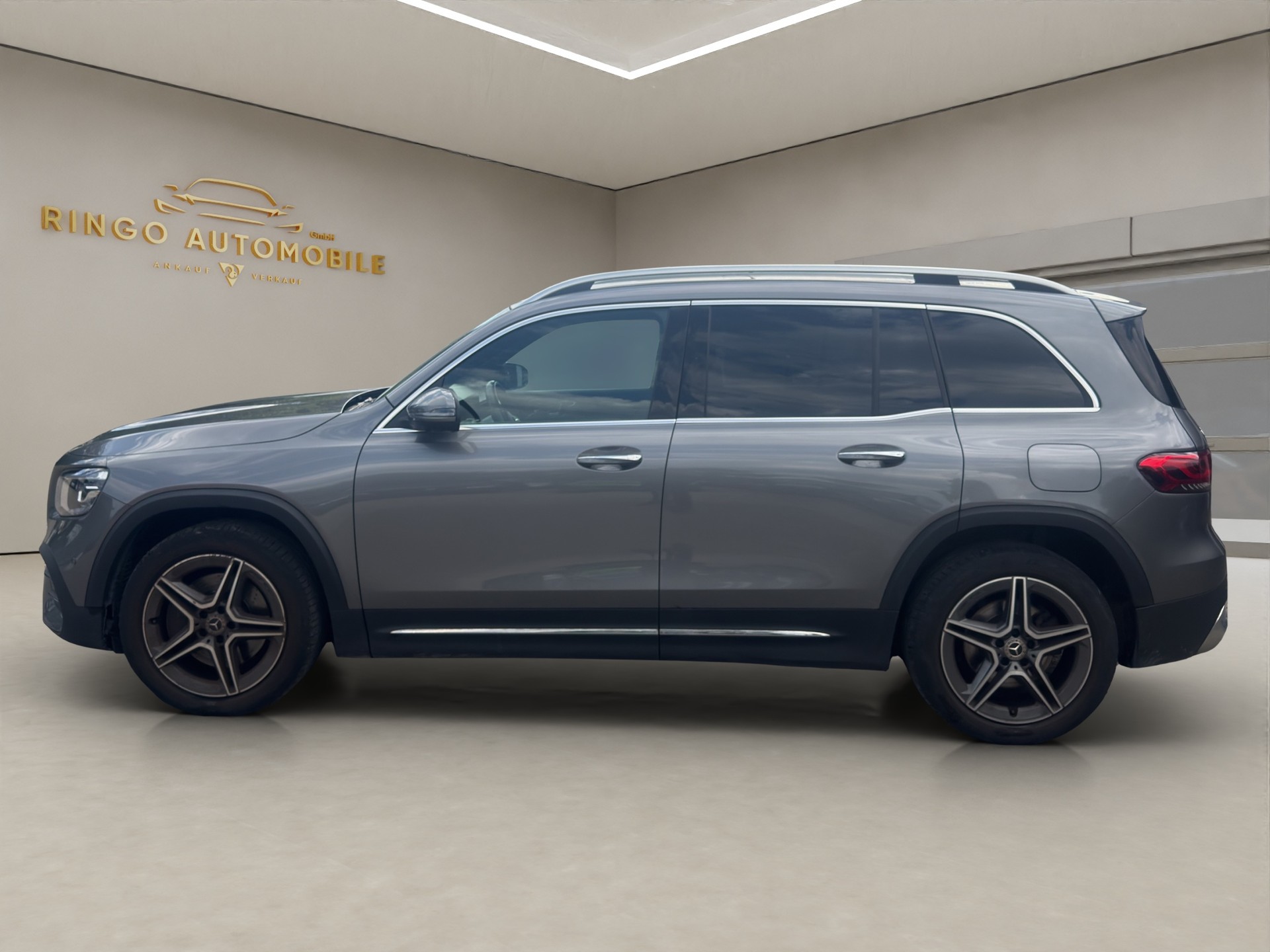 MERCEDES-BENZ GLB 250 4Matic Style 8G-Tronic-image-3