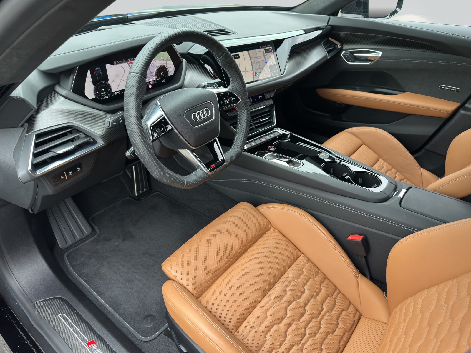 AUDI RS e-tron GT quattro-image-4
