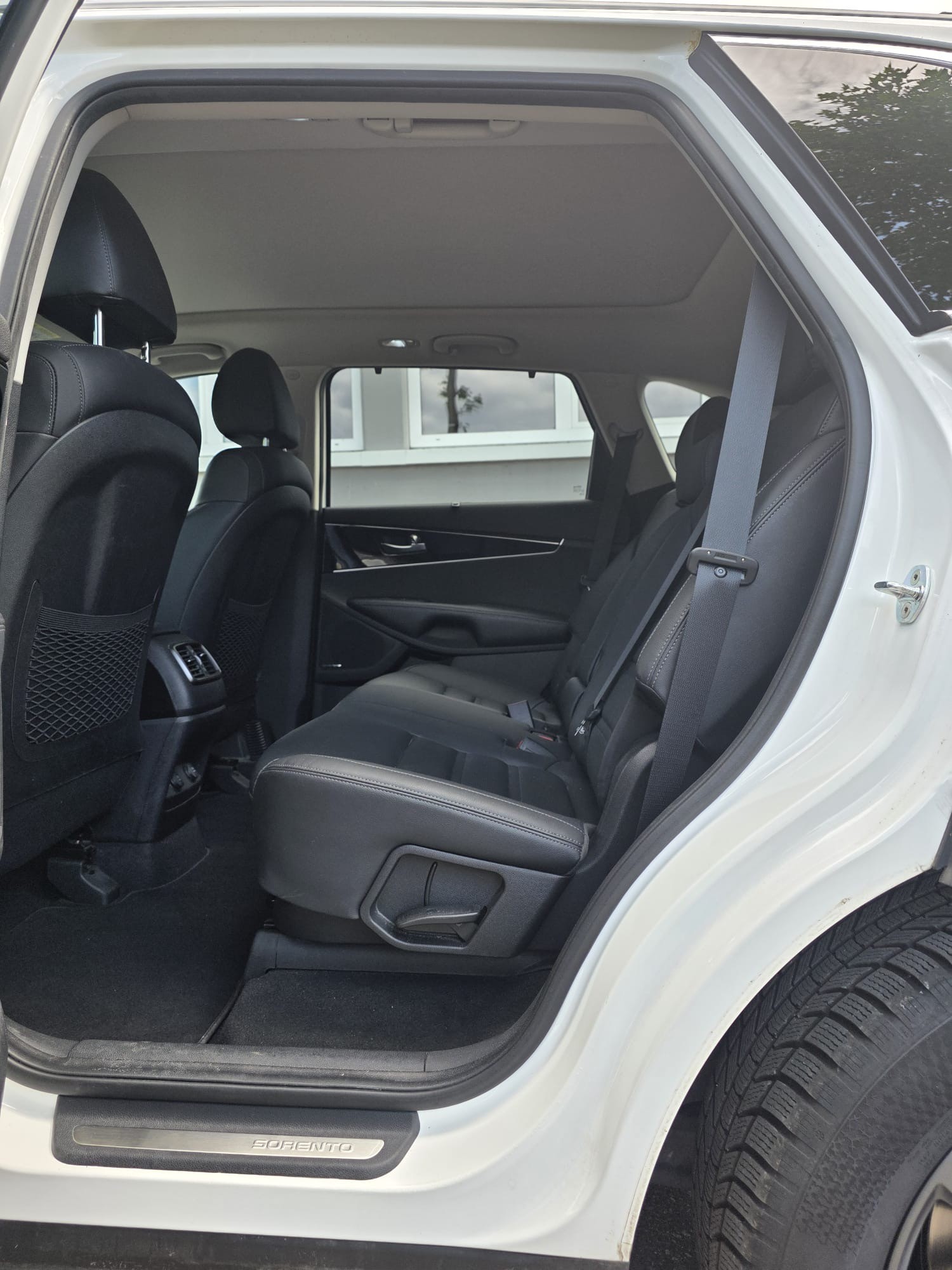 KIA Sorento 2.2 CRDI Style 7P. Automatic-image-10