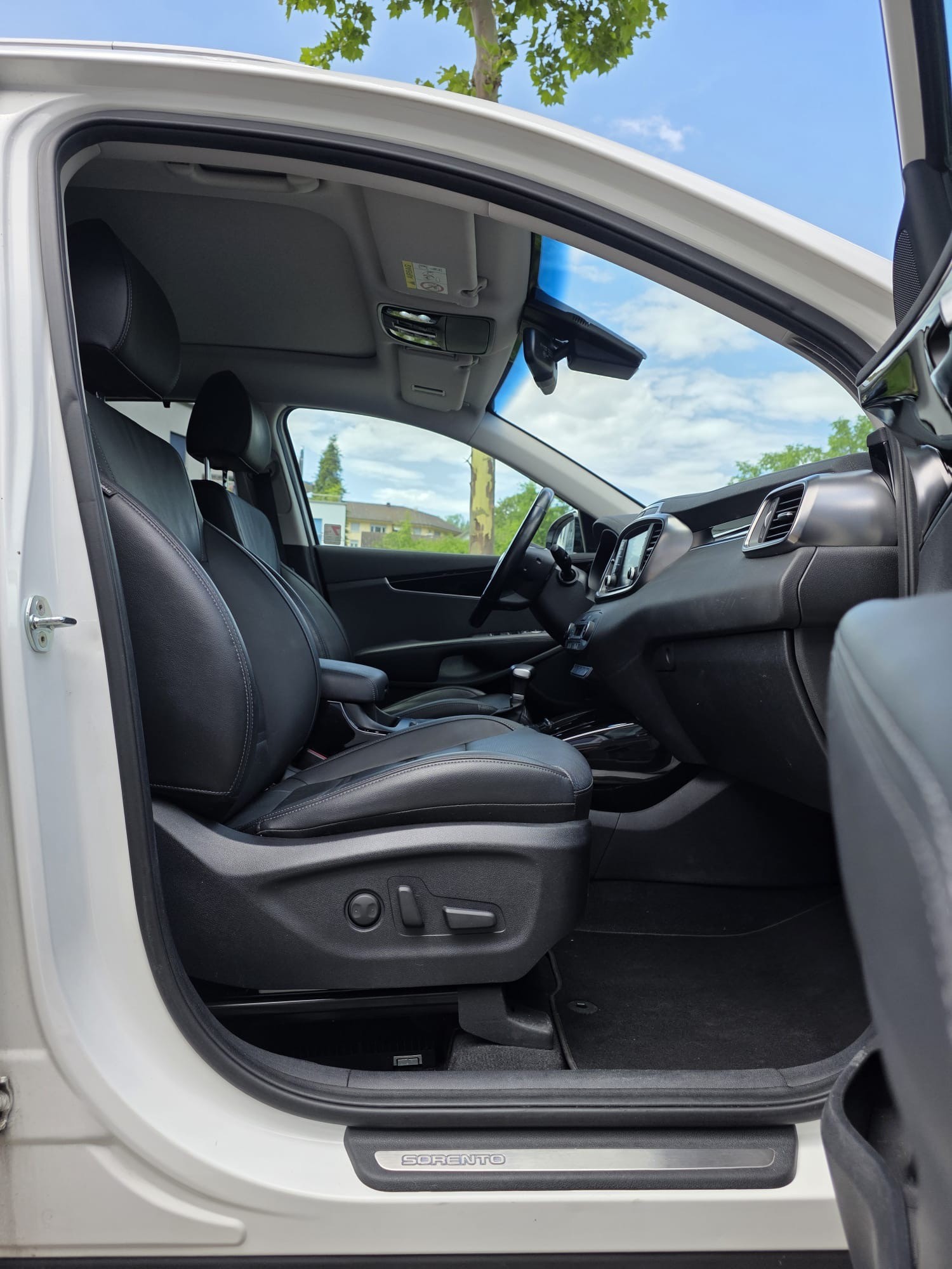 KIA Sorento 2.2 CRDI Style 7P. Automatic-image-8