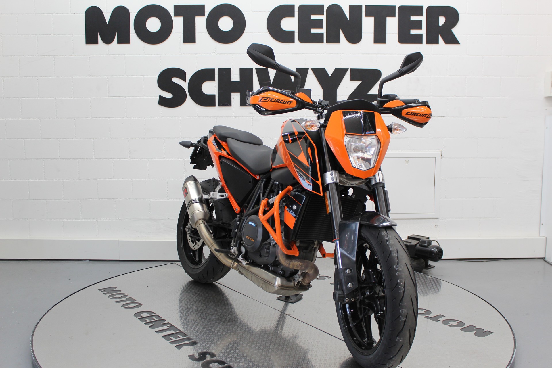KTM 690 Duke ABS-image-2