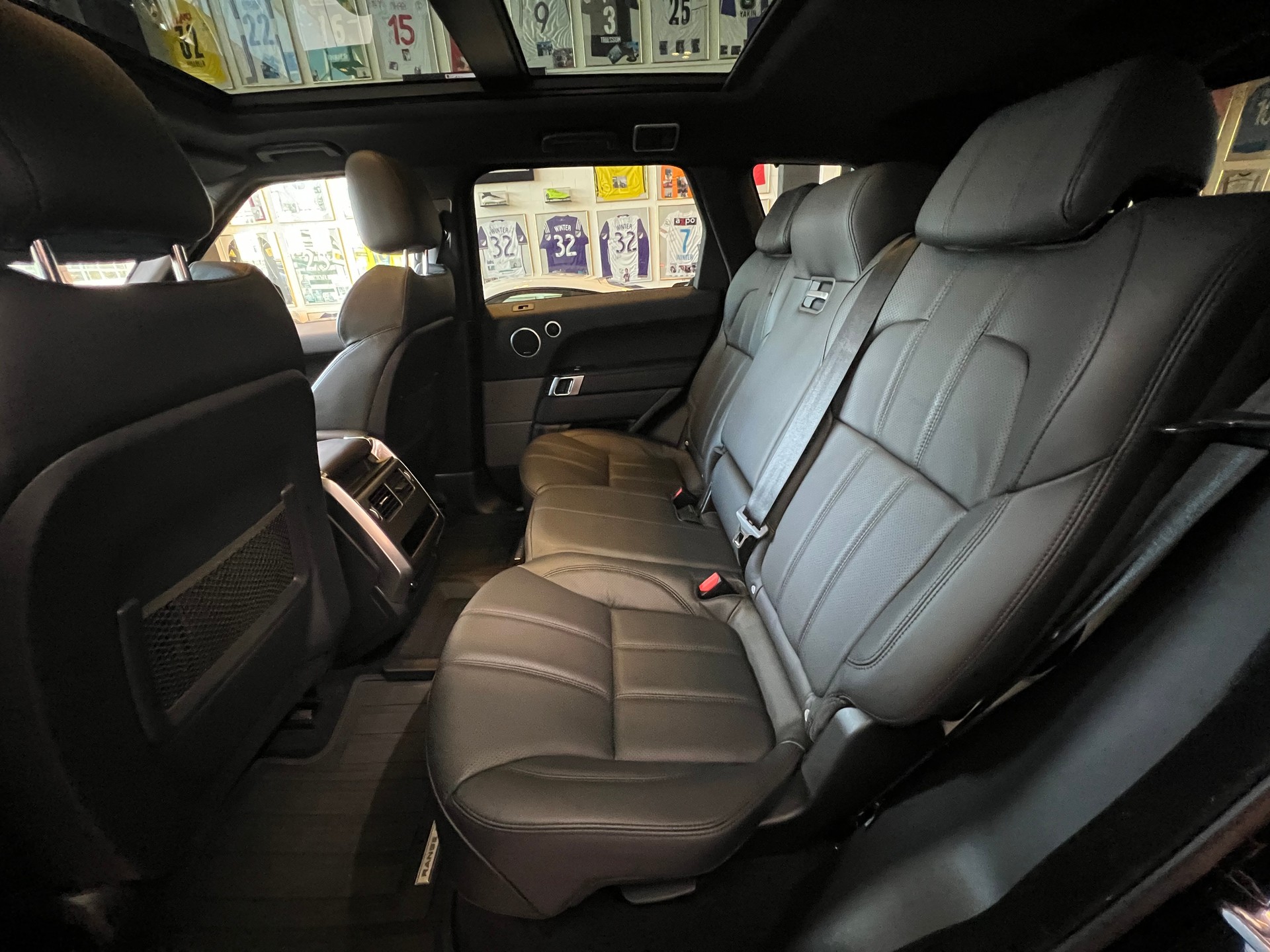 LAND ROVER Range Rover Sport 3.0 SDV6 HSE Automatic-image-12