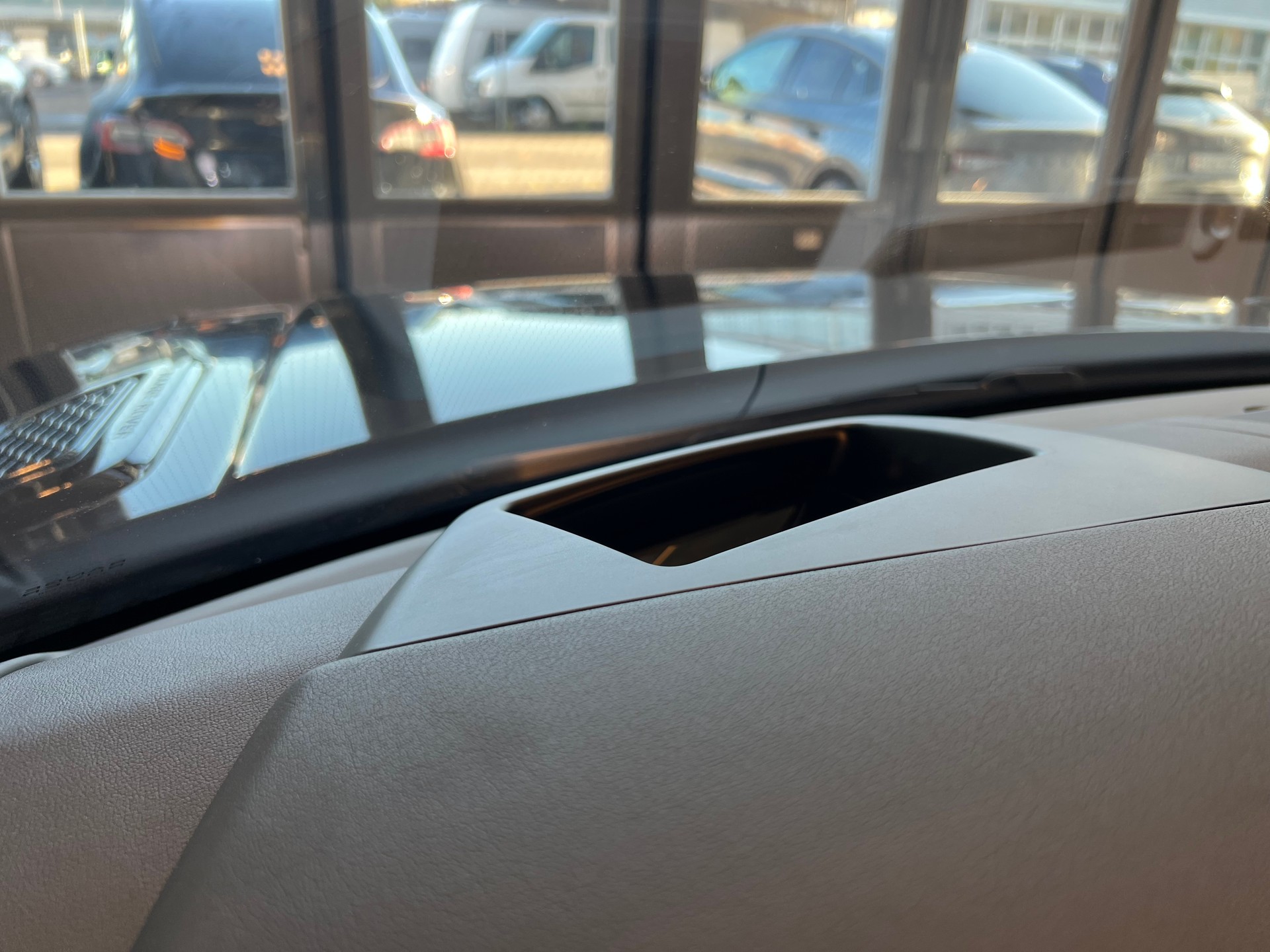 LAND ROVER Range Rover Sport 3.0 SDV6 HSE Automatic-image-19