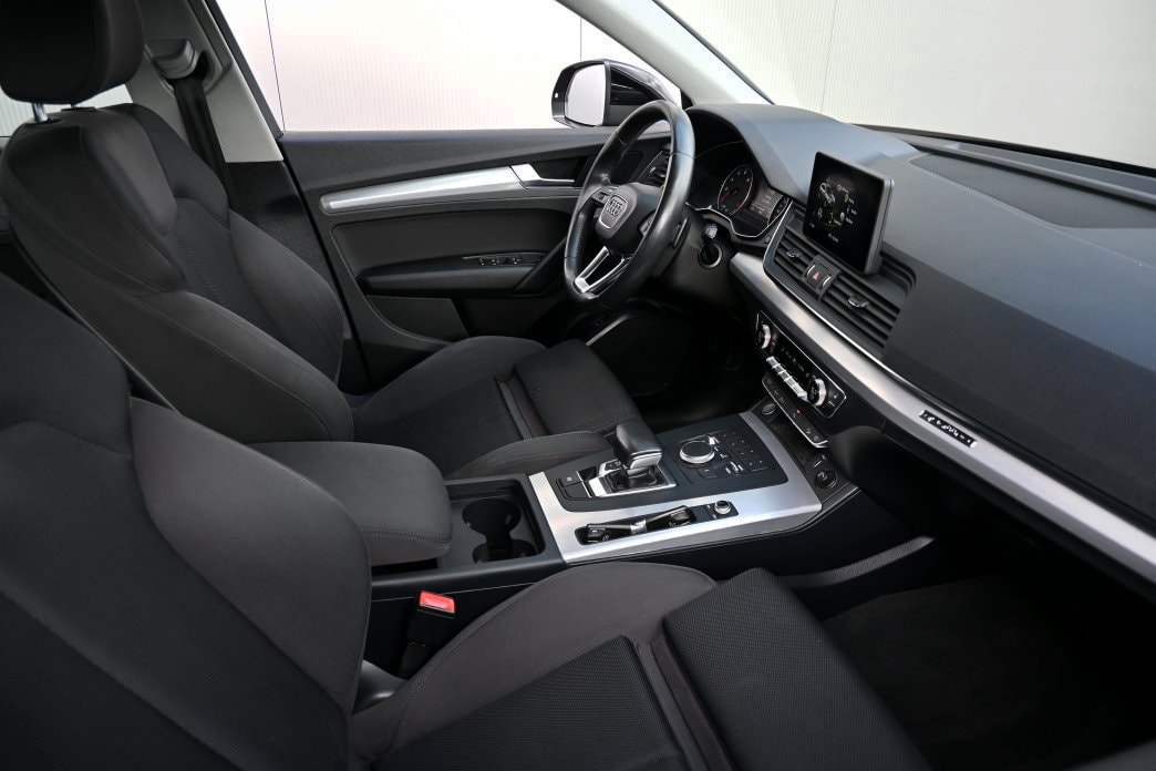 AUDI Q5 2.0 TFSI 45 sport quattro S-tronic-image-4