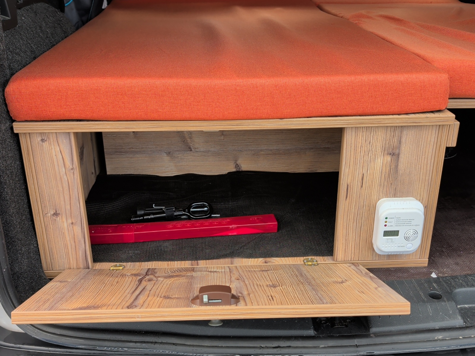 VW CADDY-image-12