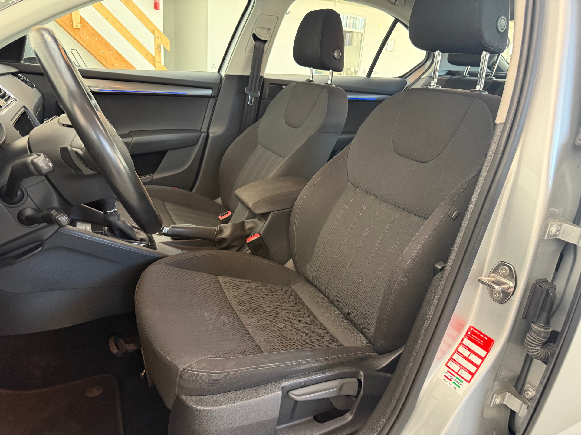 SKODA Octavia 2.0 TDI Style DSG 4x4-image-10
