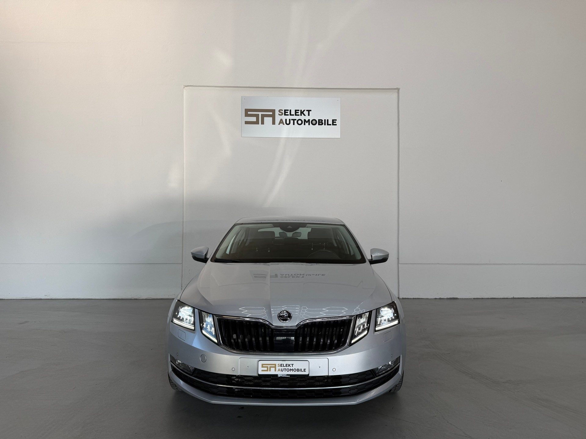 SKODA Octavia 2.0 TDI Style DSG 4x4-image-2