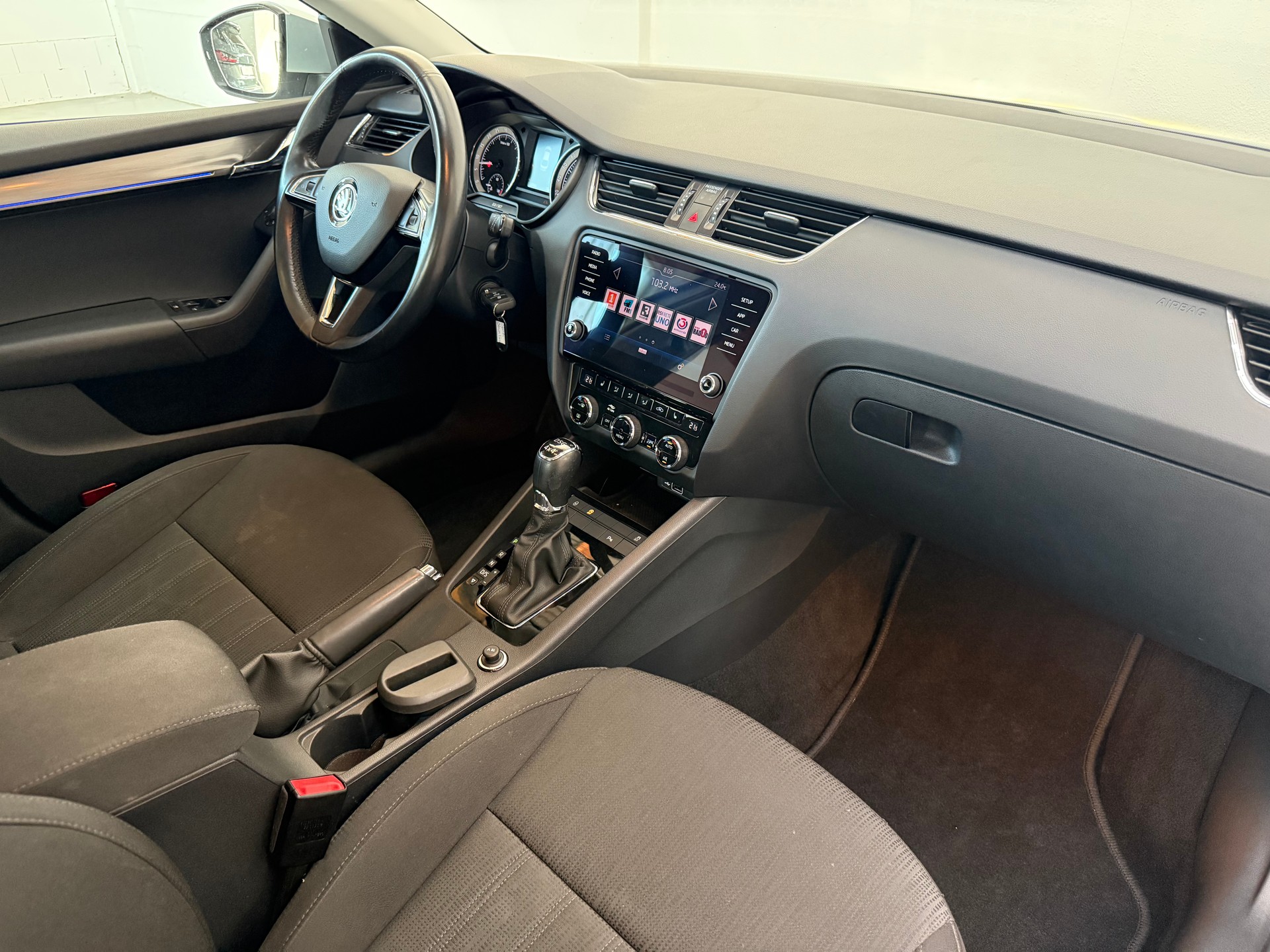 SKODA Octavia 2.0 TDI Style DSG 4x4-image-11