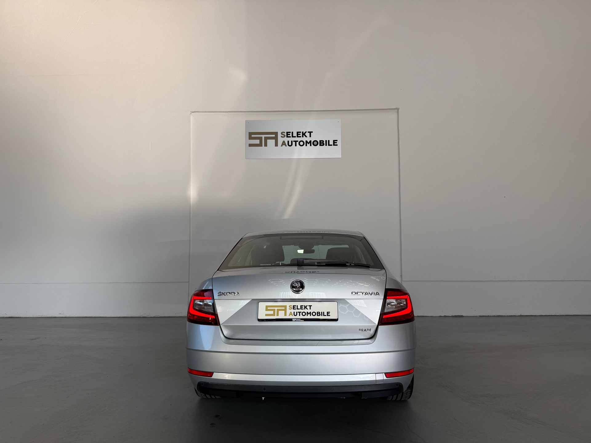 SKODA Octavia 2.0 TDI Style DSG 4x4-image-4