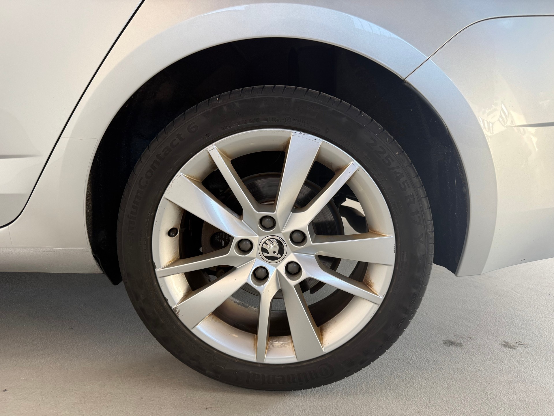 SKODA Octavia 2.0 TDI Style DSG 4x4-image-8