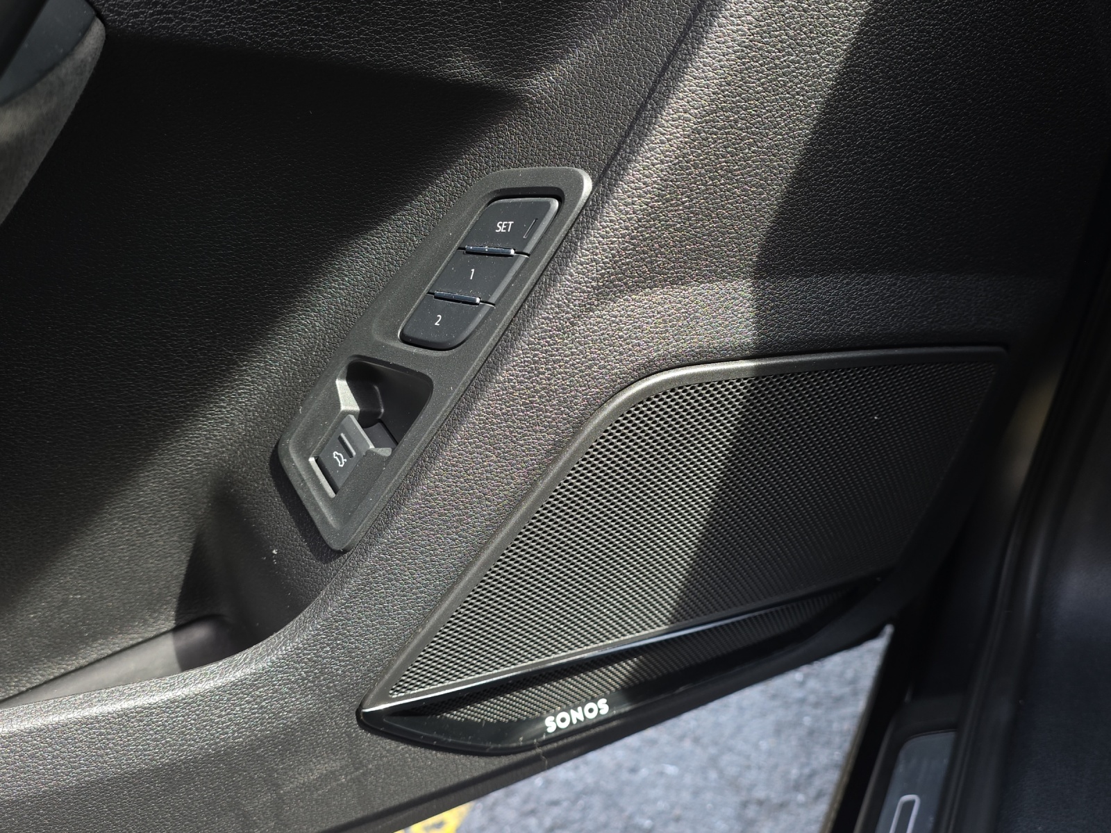 AUDI RS Q3 Sportback quattro S tronic-image-13