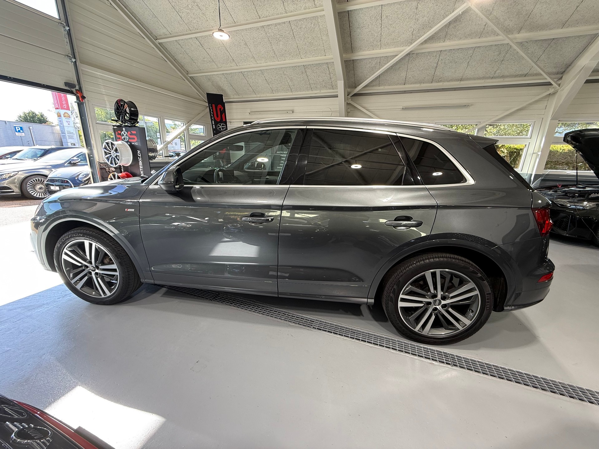 AUDI Q5 2.0 TFSI sport quattro S-tronic S-Line-image-7
