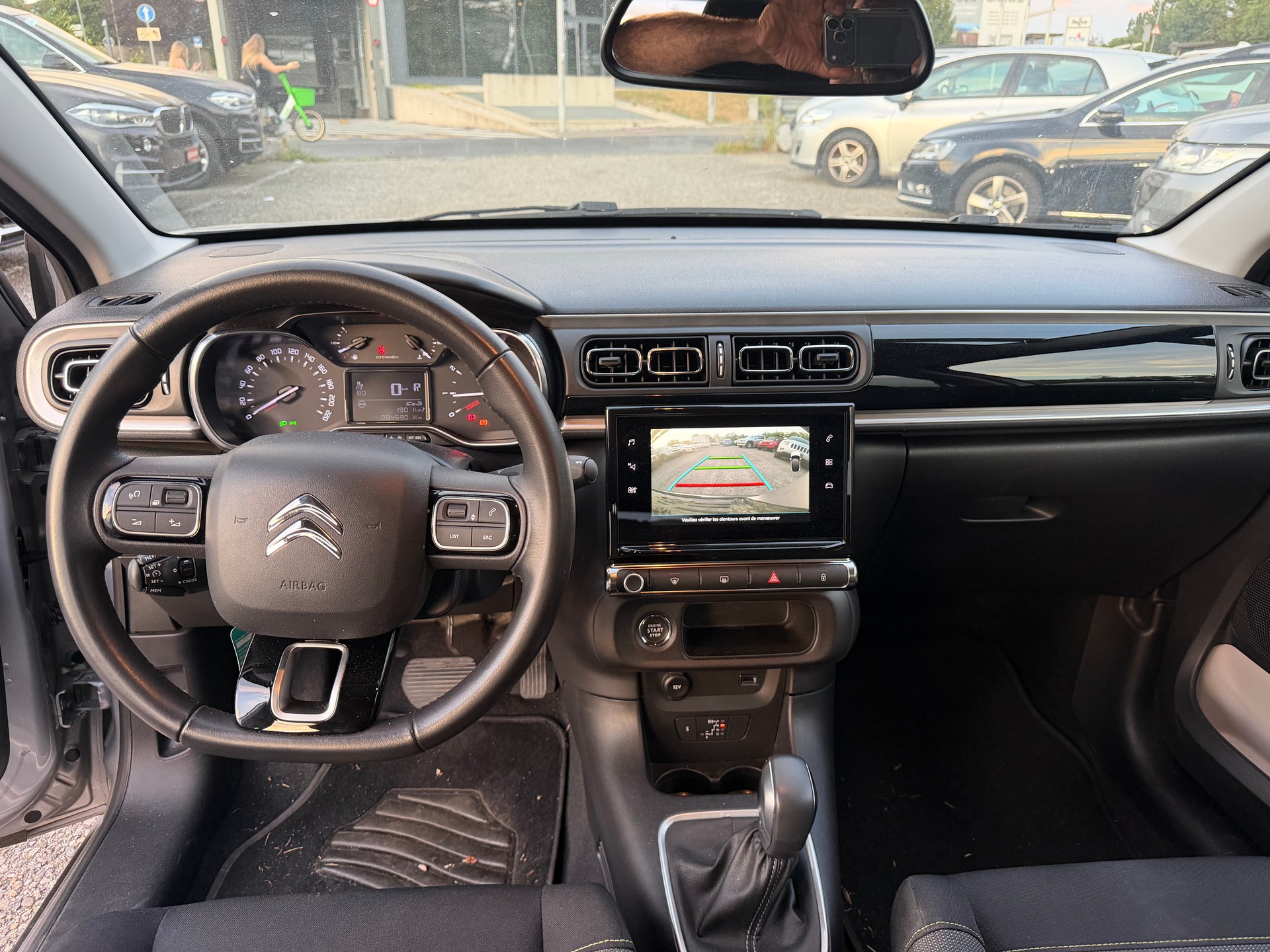 CITROEN C3 1.2i PureTech Shine EAT6-image-7