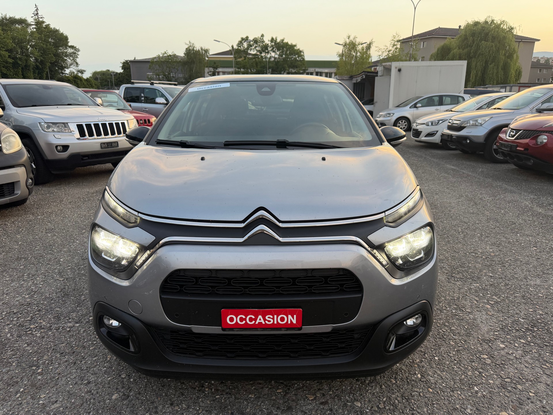 CITROEN C3 1.2i PureTech Shine EAT6-image-0