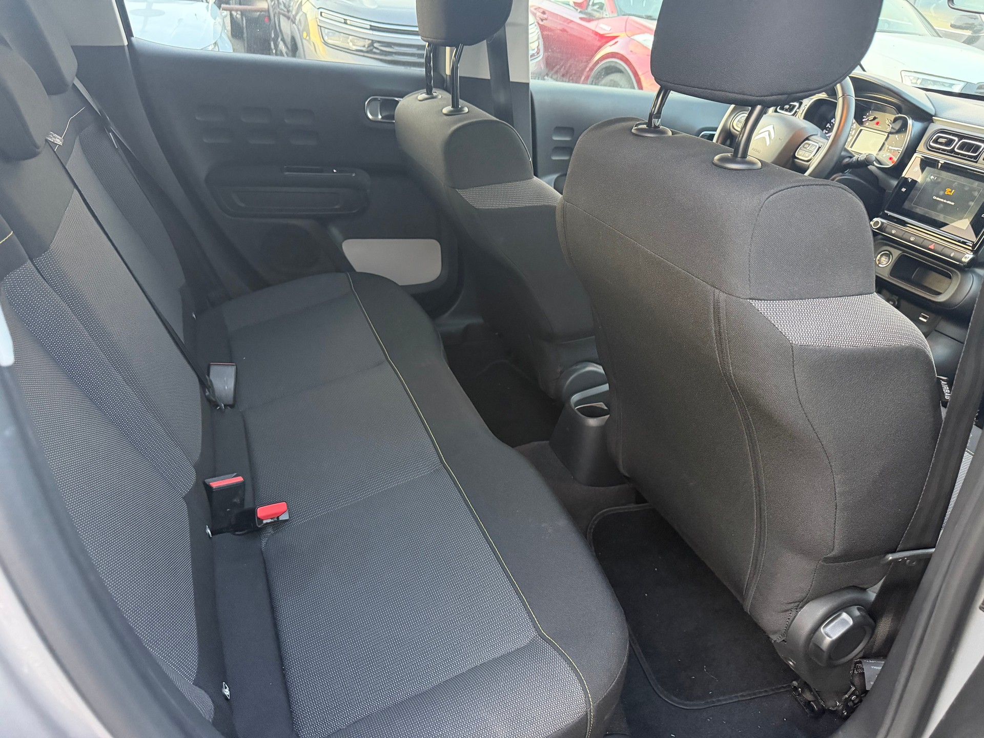 CITROEN C3 1.2i PureTech Shine EAT6-image-6