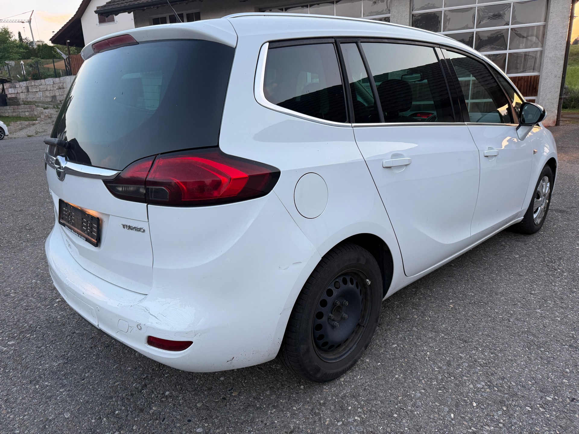 OPEL Zafira Tourer 1.4i 16V Turbo Enjoy Automatic-image-4