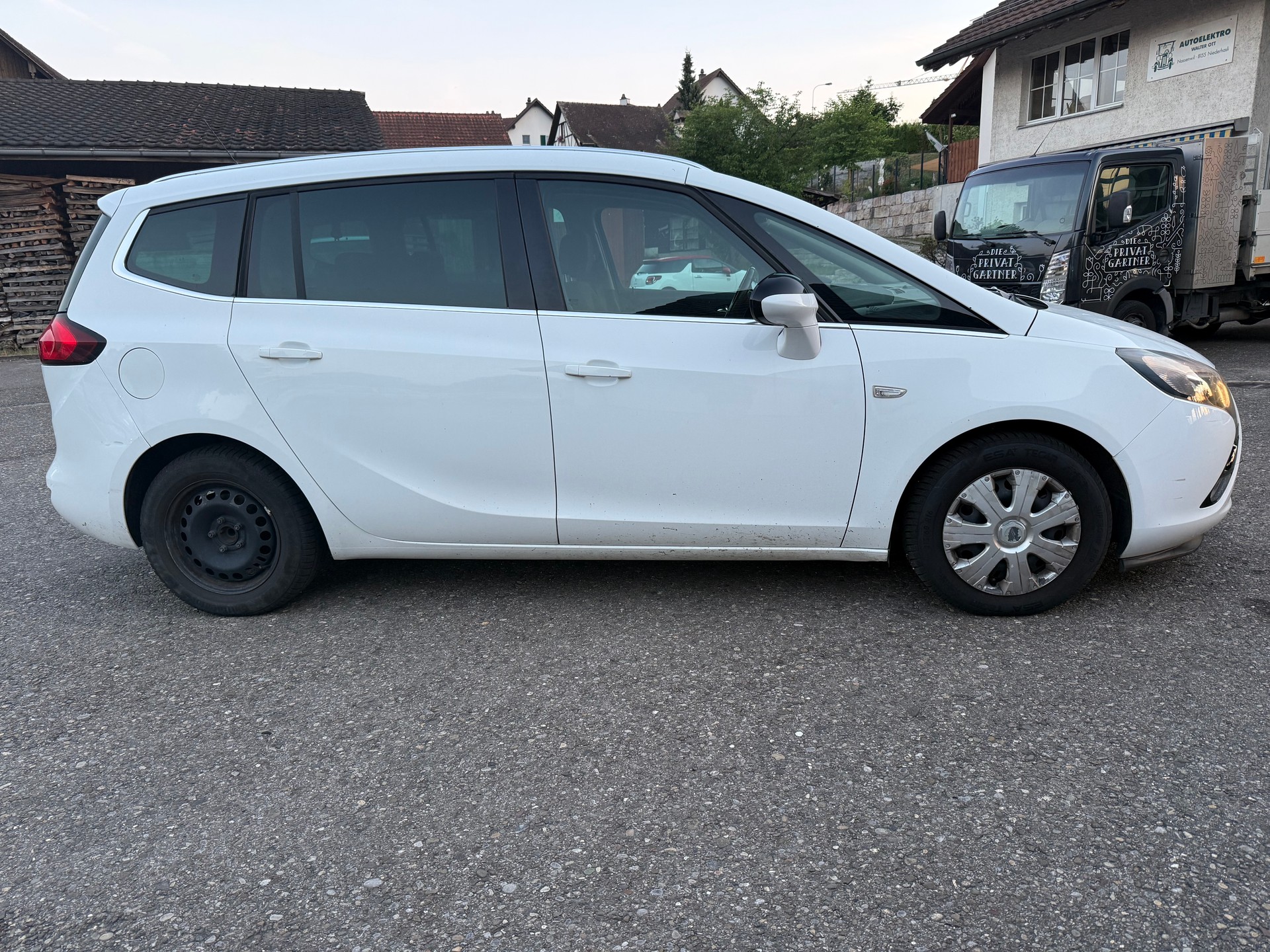 OPEL Zafira Tourer 1.4i 16V Turbo Enjoy Automatic-image-3