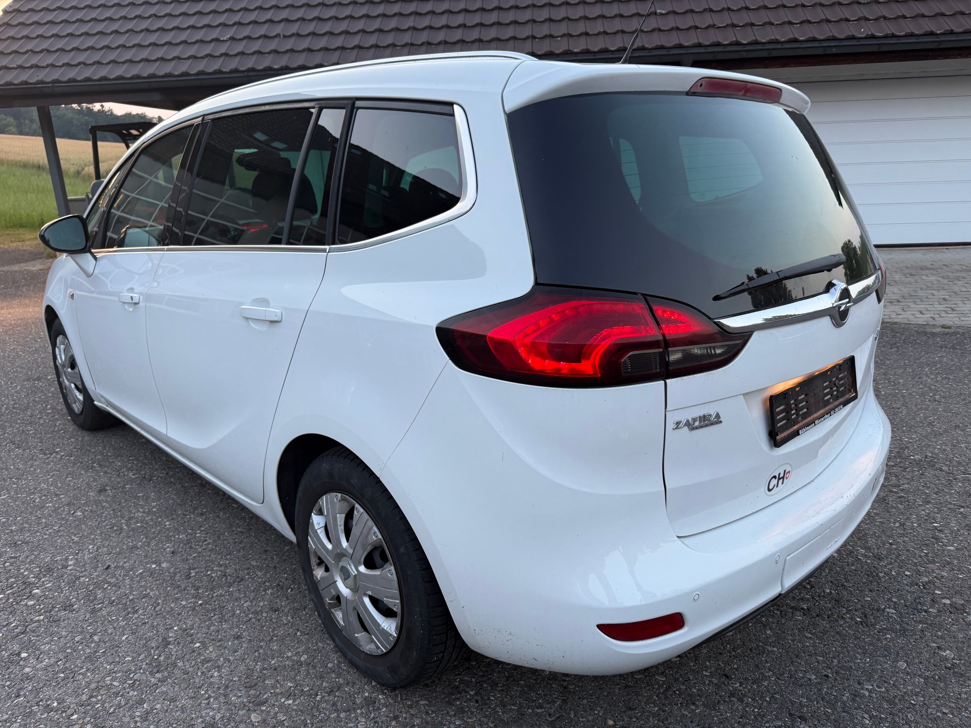 OPEL Zafira Tourer 1.4i 16V Turbo Enjoy Automatic-image-6