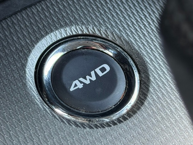 MITSUBISHI ASX 2.0 Diamond 4WD Automat-image-15