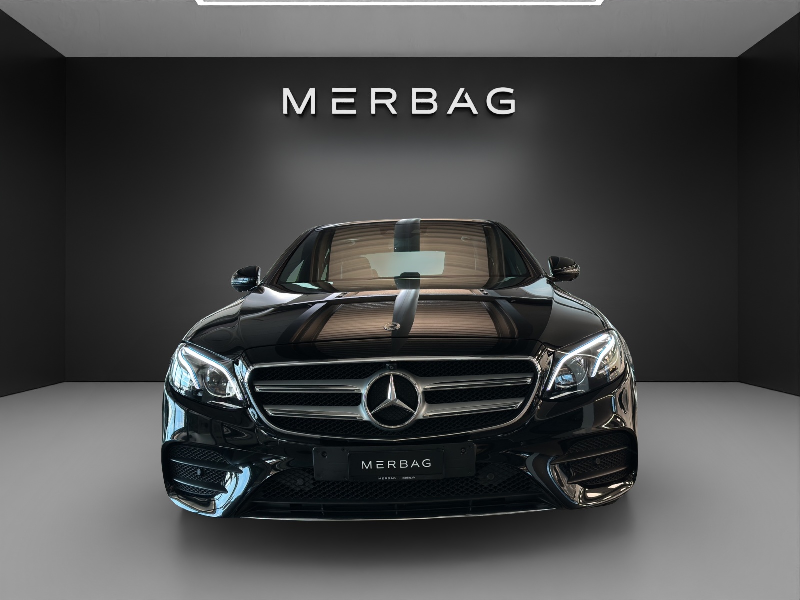 MERCEDES-BENZ E 220 d AMG Line 4Matic-image-1
