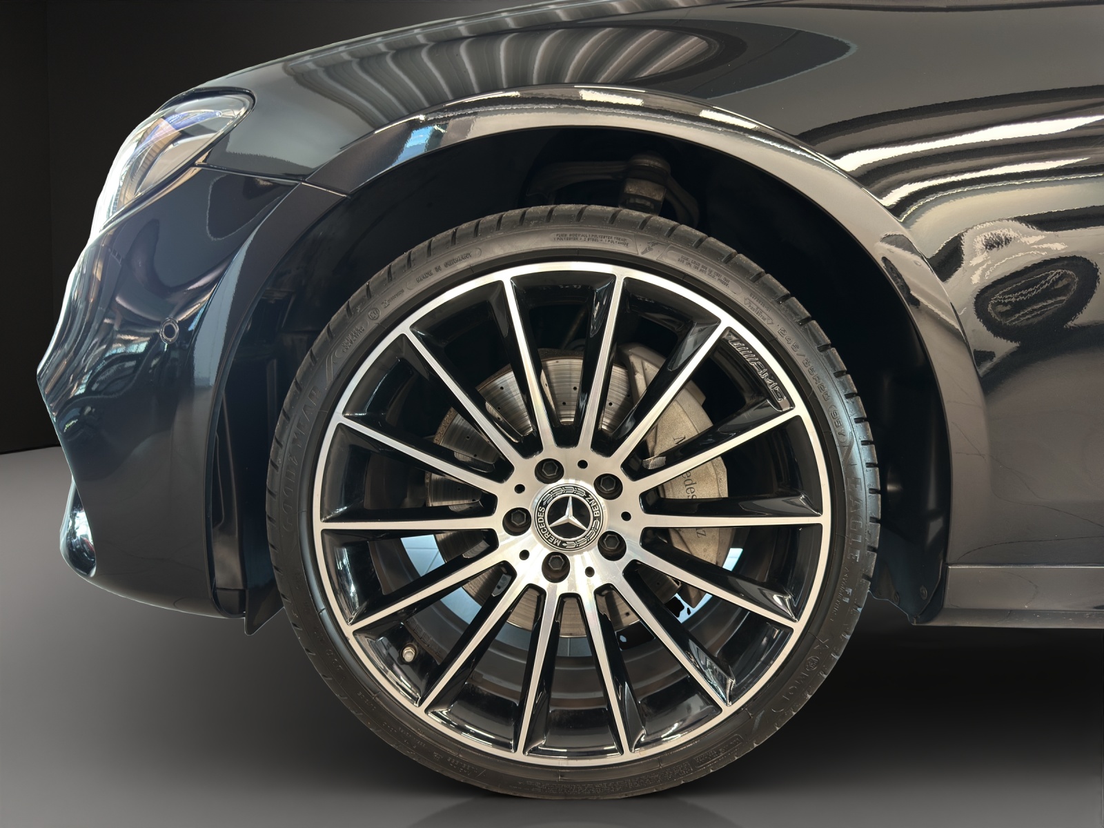 MERCEDES-BENZ E 220 d AMG Line 4Matic-image-7