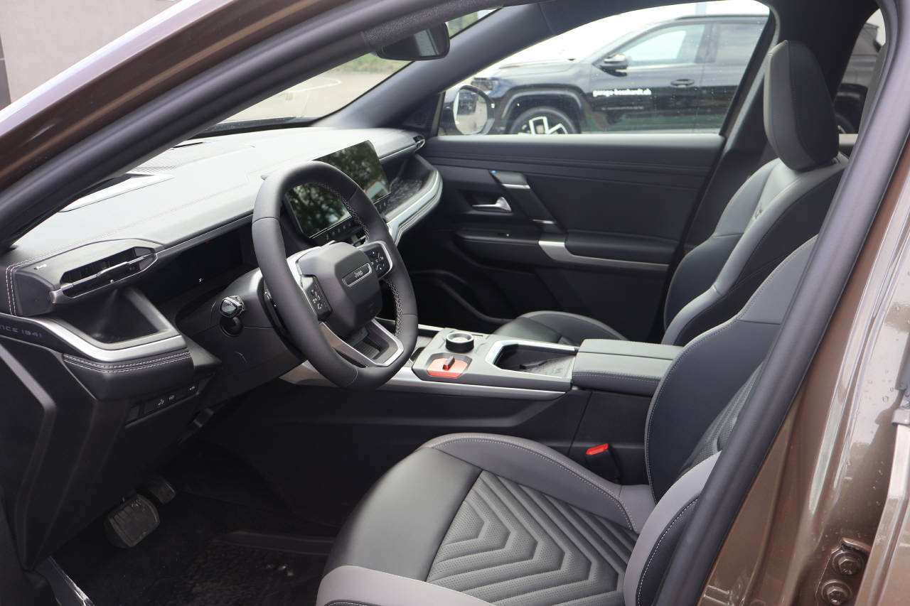 JEEP Compass 1.2 MHEV First Edition-image-12