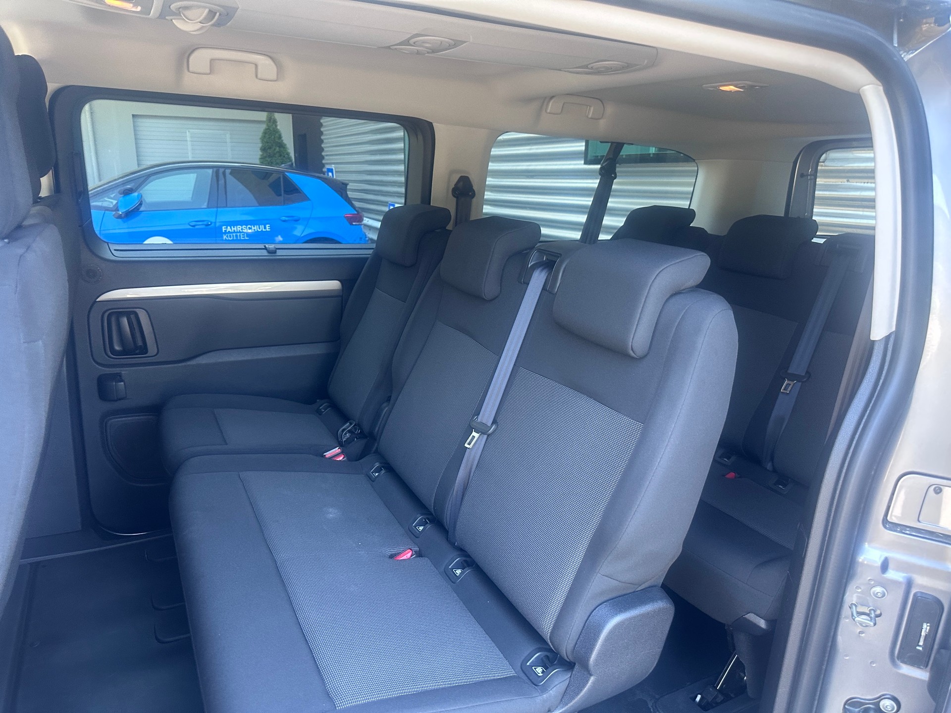 TOYOTA Proace Verso 2.0 D-4D Trend Long Aut. **SITZ-LENKRADHEIZUNG, **SPUR ASSISTENT,TEMPOMAT** DACH KLIMA FÜR FAHR GÄSTE***-image-6