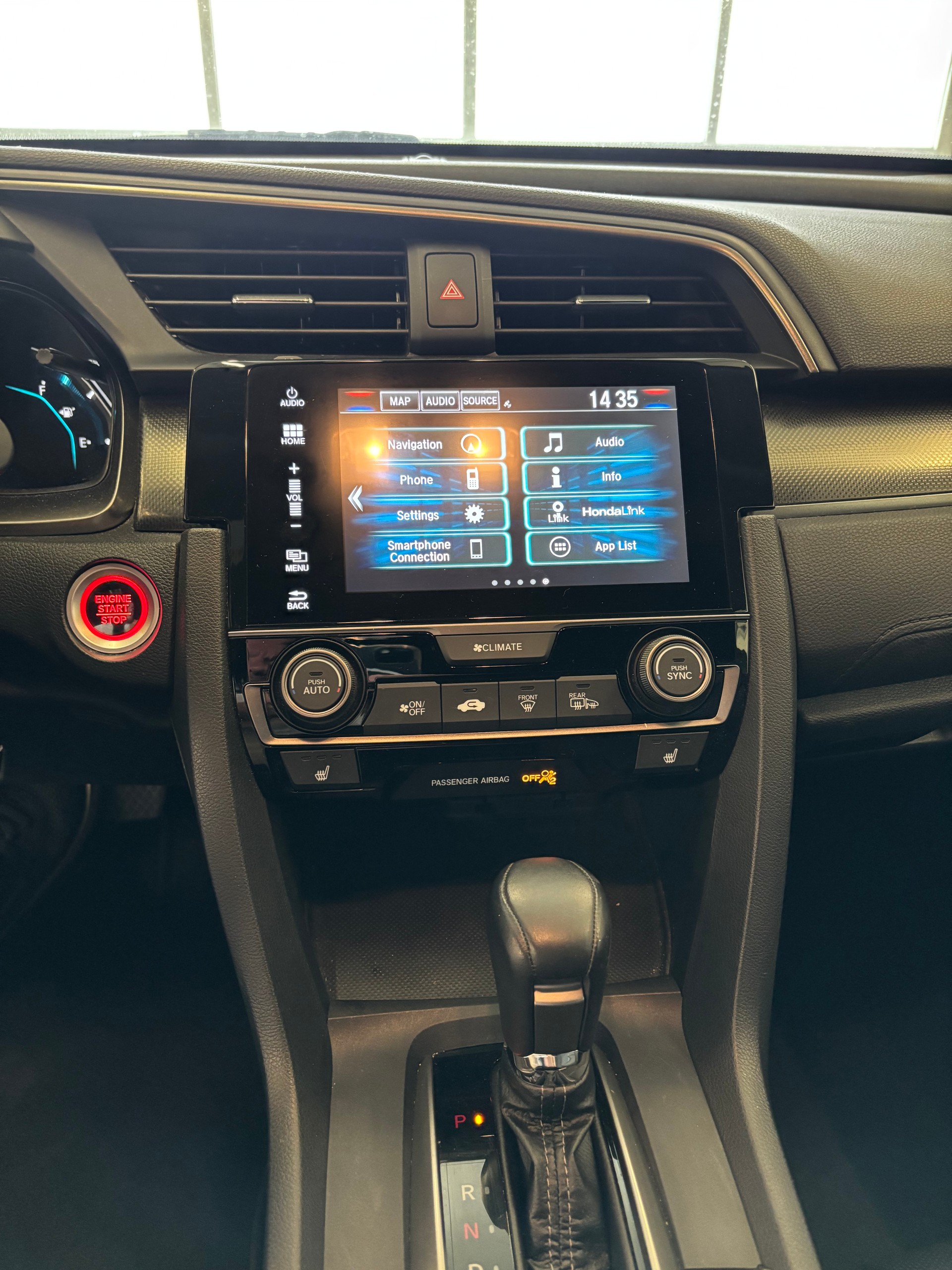 HONDA Civic 1.5 VTEC Sport CVT-image-9