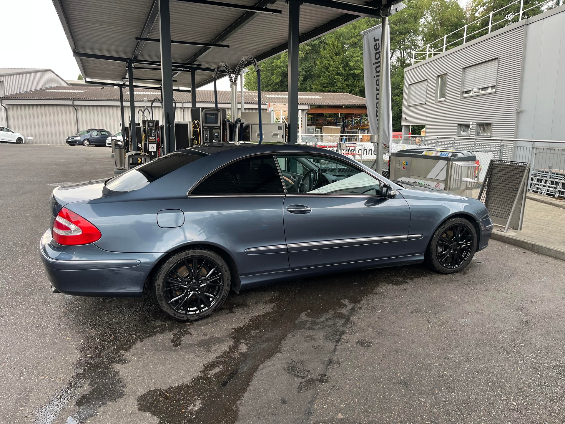 MERCEDES-BENZ CLK 320 V6