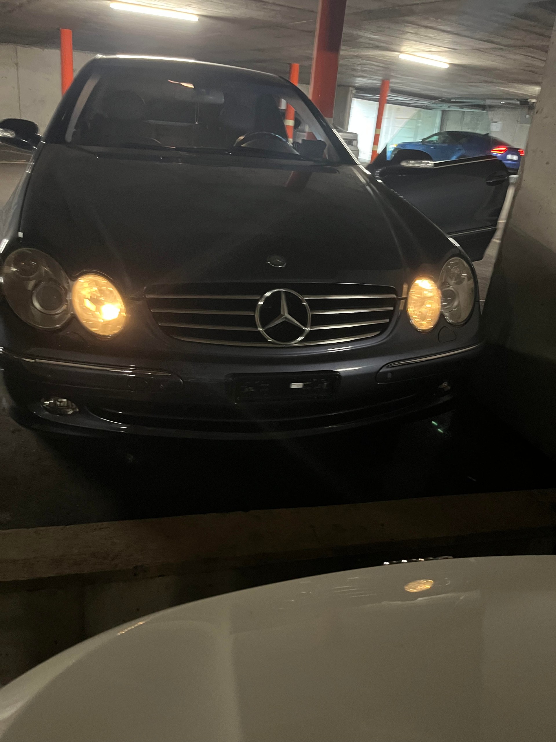 MERCEDES-BENZ CLK 320 V6-image-5