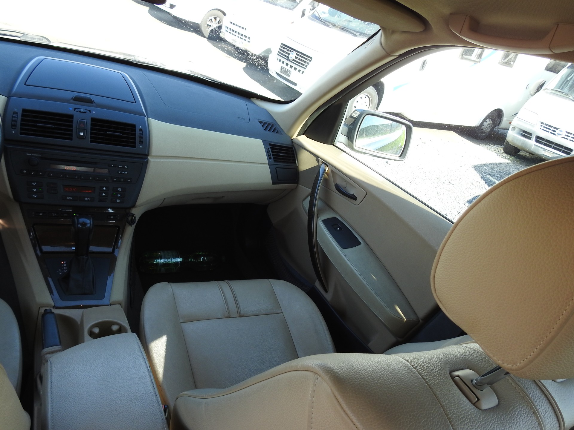 BMW X3 3.0i-image-18