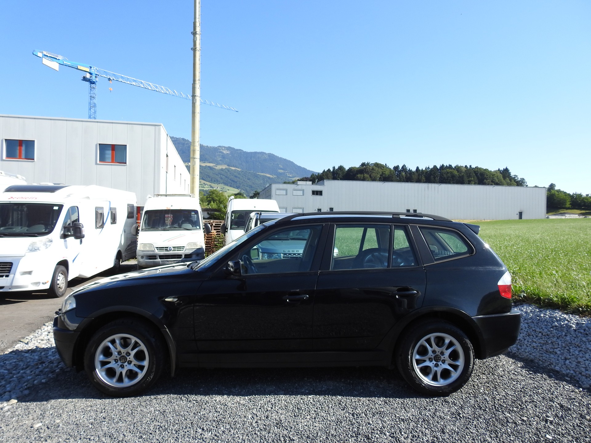 BMW X3 3.0i-image-2