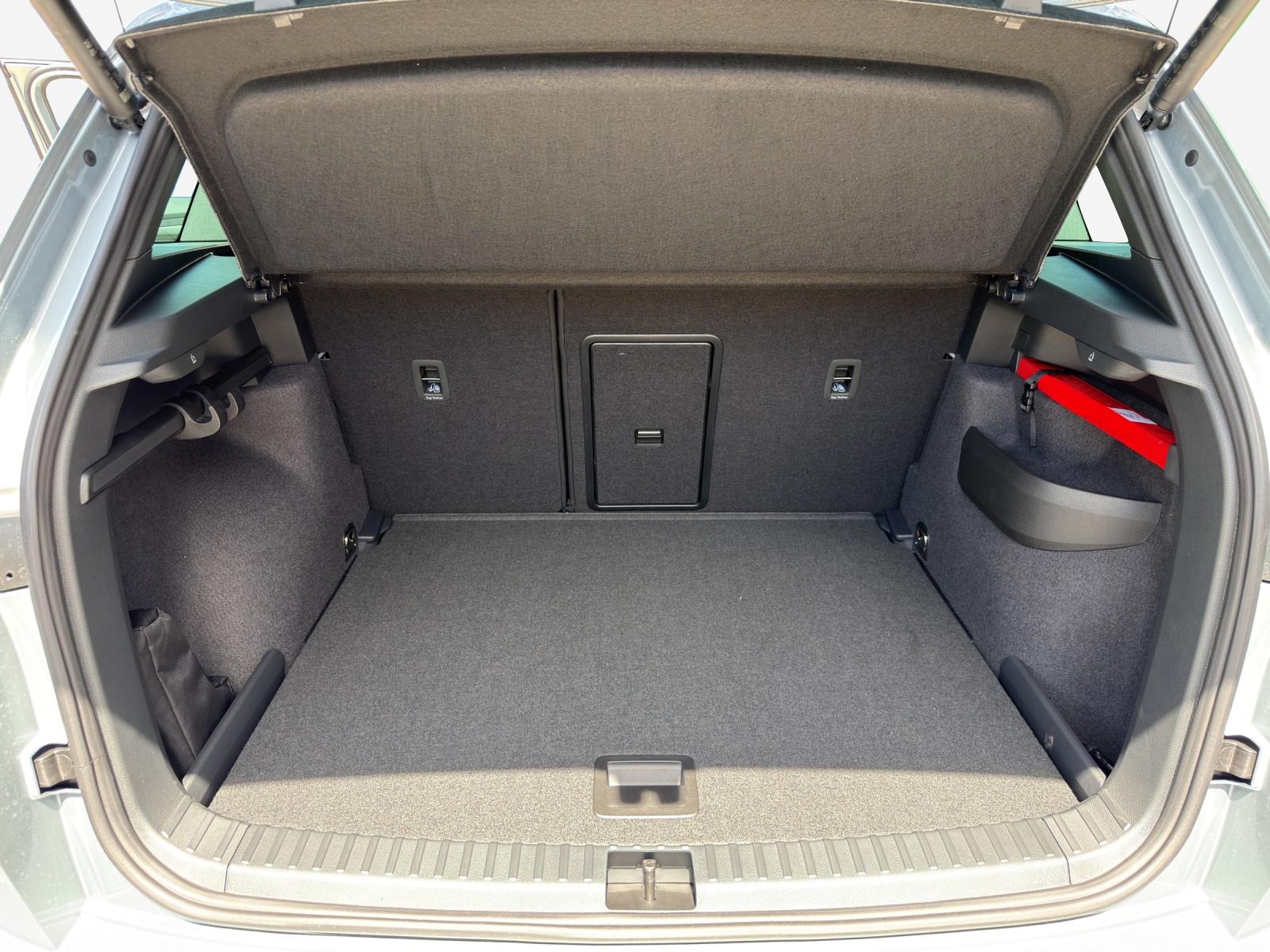 SKODA Karoq 2.0 TSI Dynamic Limited Edition 4x4 DSG-image-12