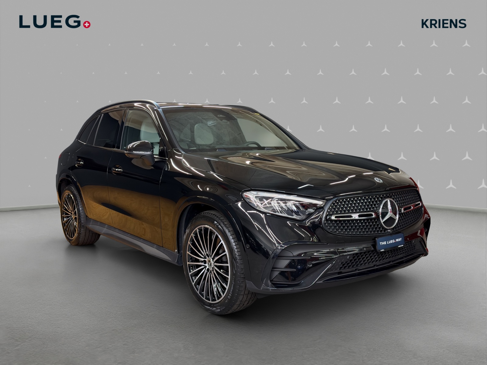 MERCEDES-BENZ GLC 300 4M - AMG / DISTRONIC / 360 Grad Kamera / Panorama-Dach / Soundsystem-image-6