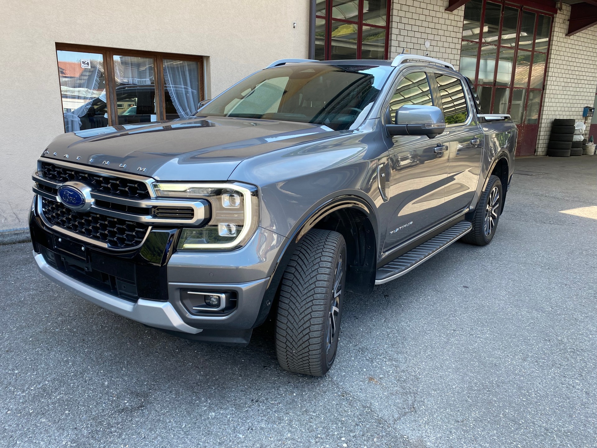 FORD Ranger Platinium 3.0 Eco Blue e-4WD Automat-image-12