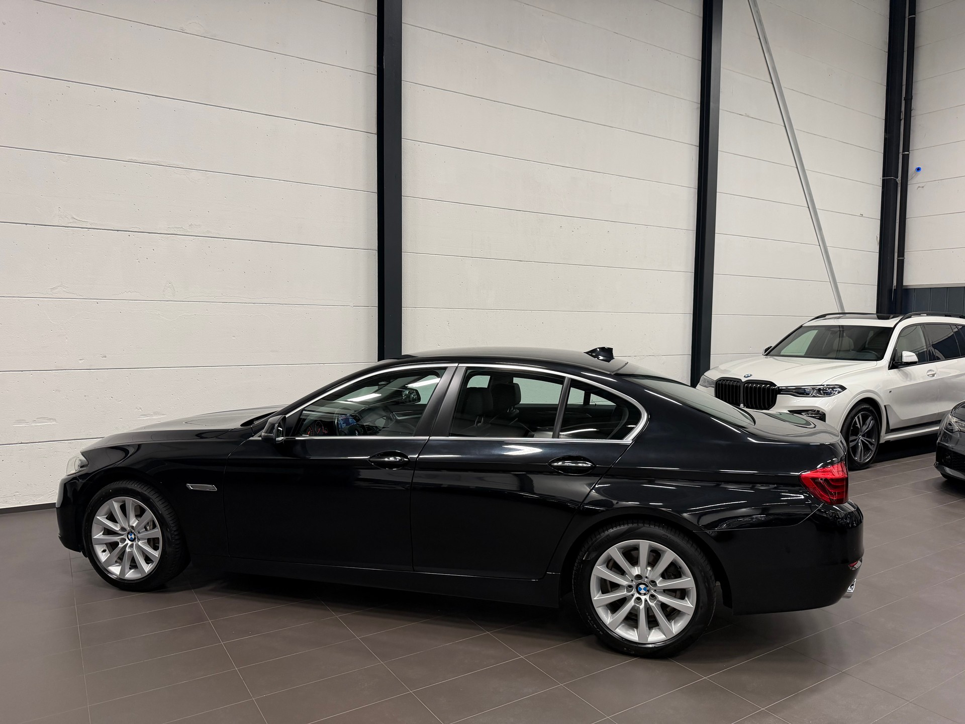 BMW 525d xDrive Steptronic-image-11