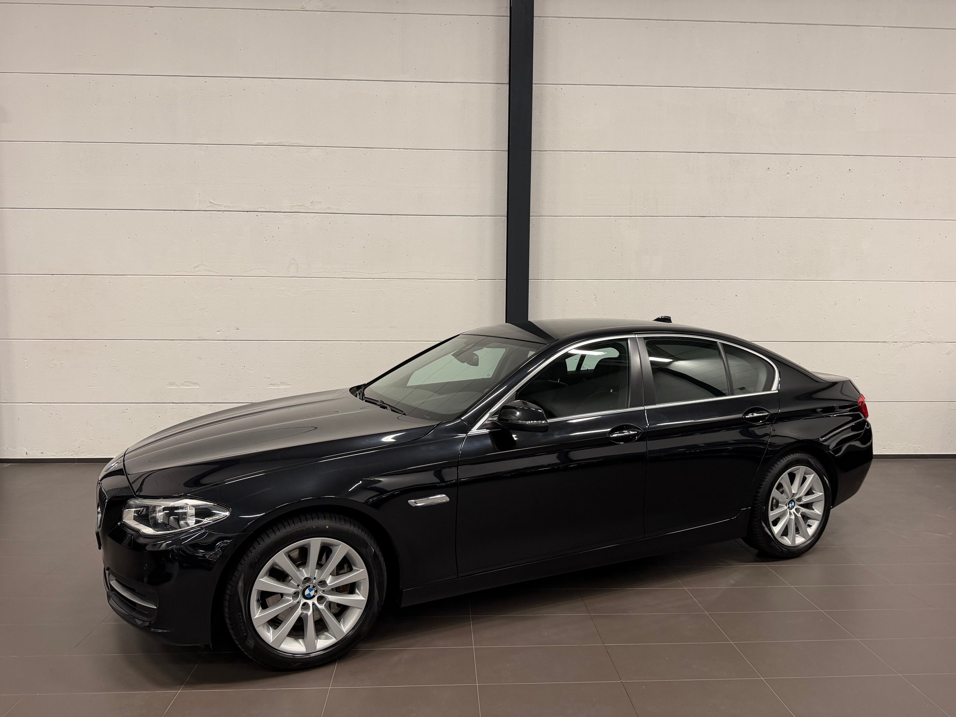 BMW 525d xDrive Steptronic-image-4
