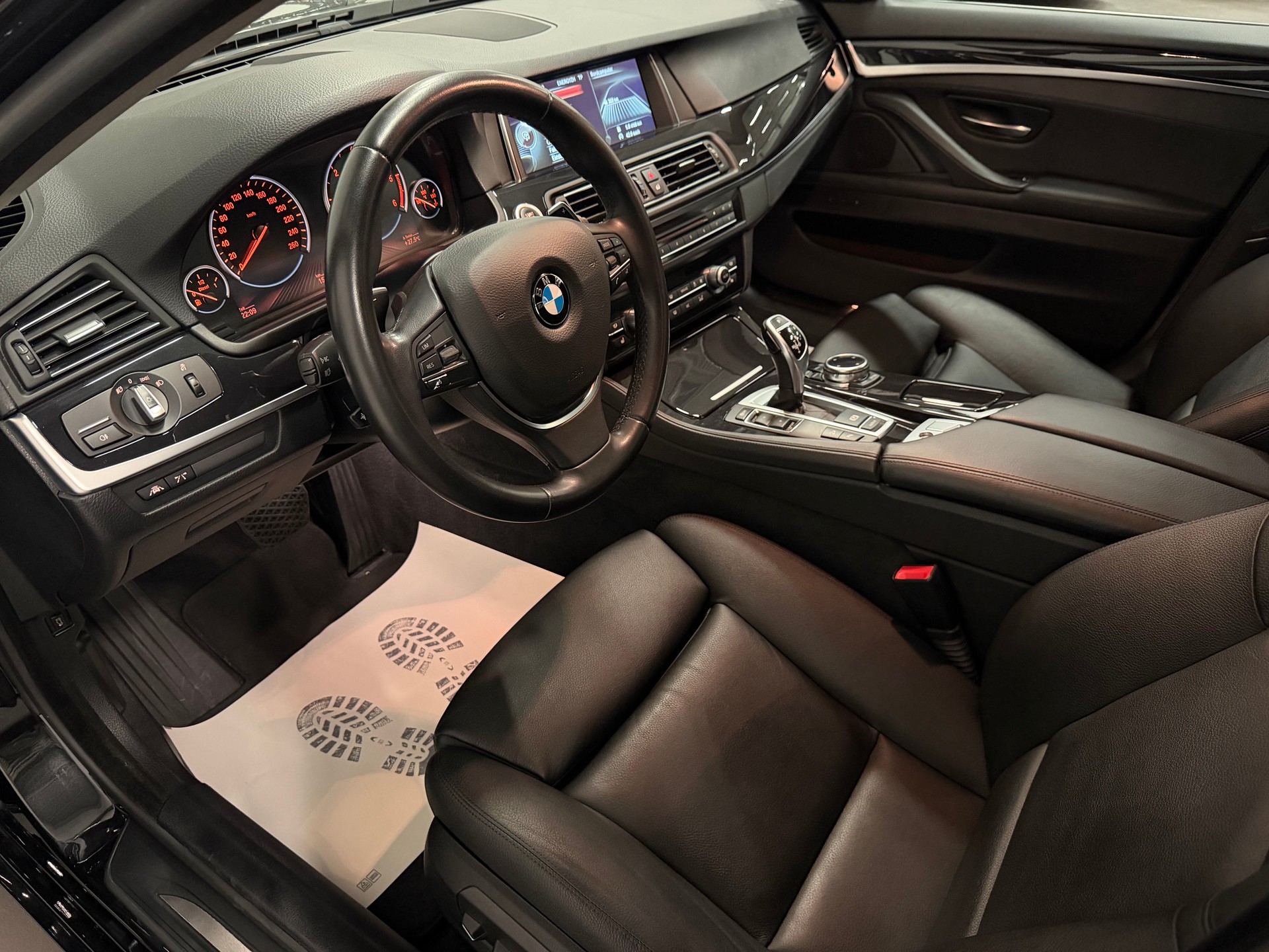 BMW 525d xDrive Steptronic-image-16