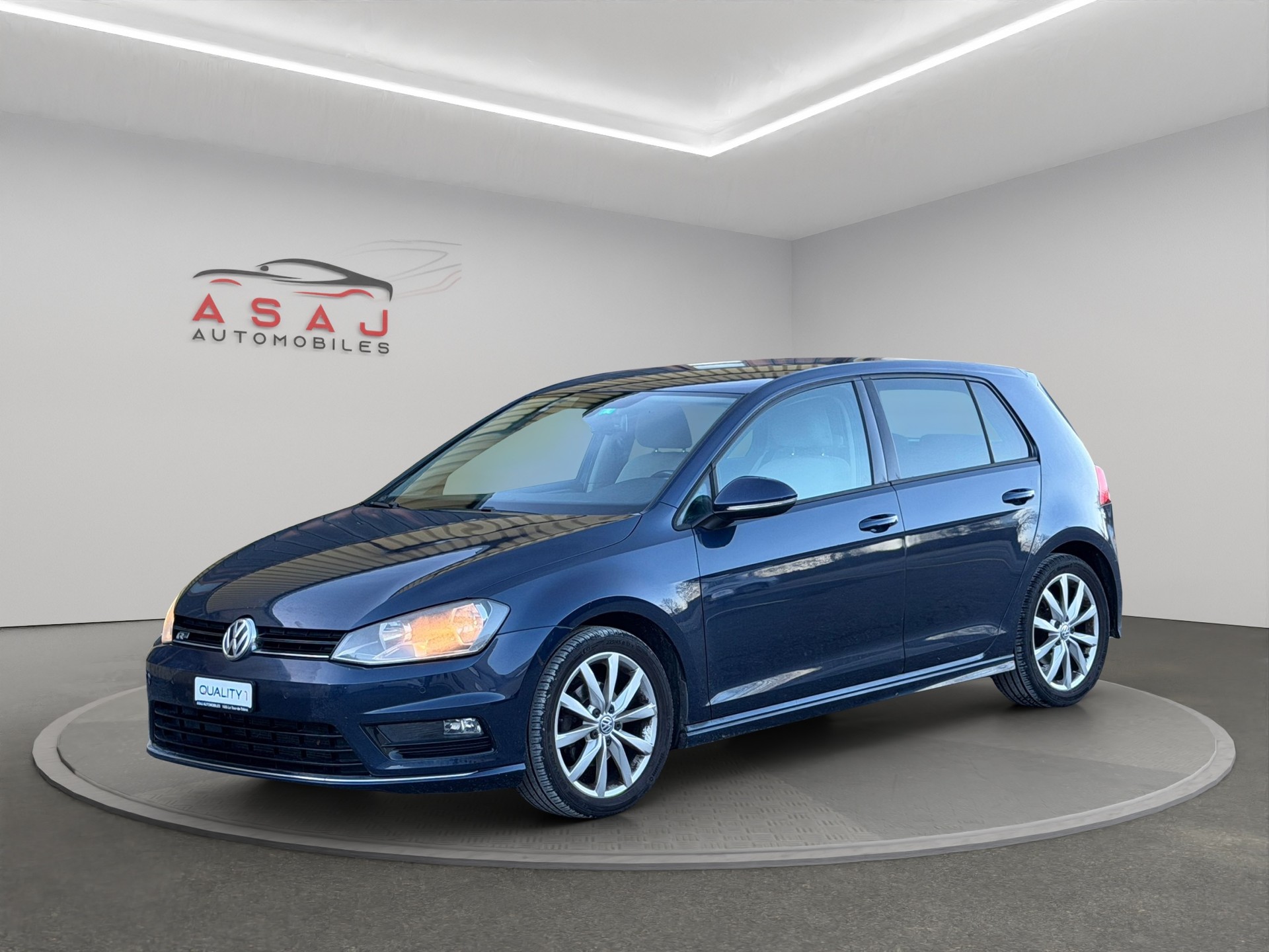 VW Golf 1.2 TSI Lounge R-Line-image-2