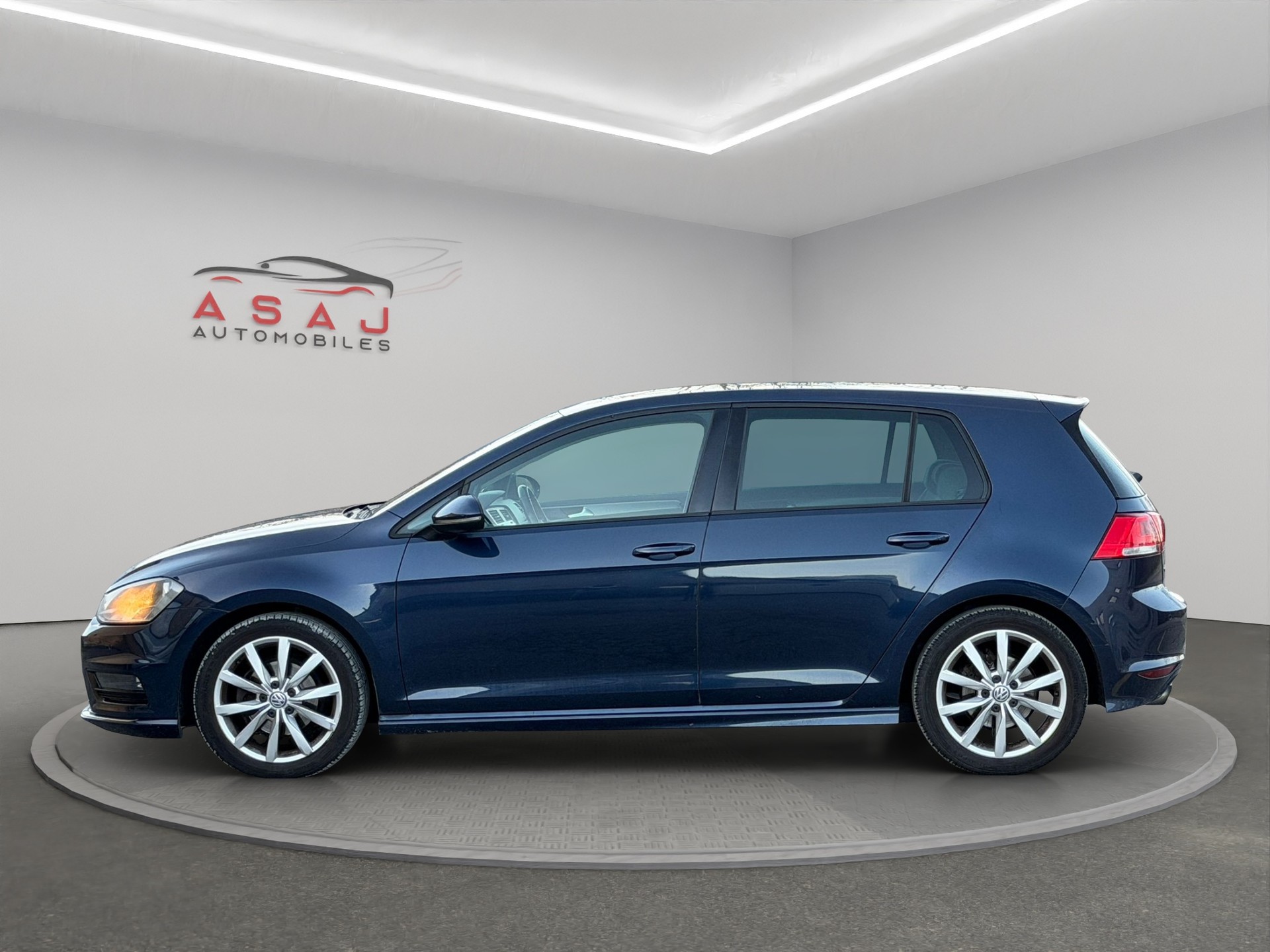 VW Golf 1.2 TSI Lounge R-Line-image-3