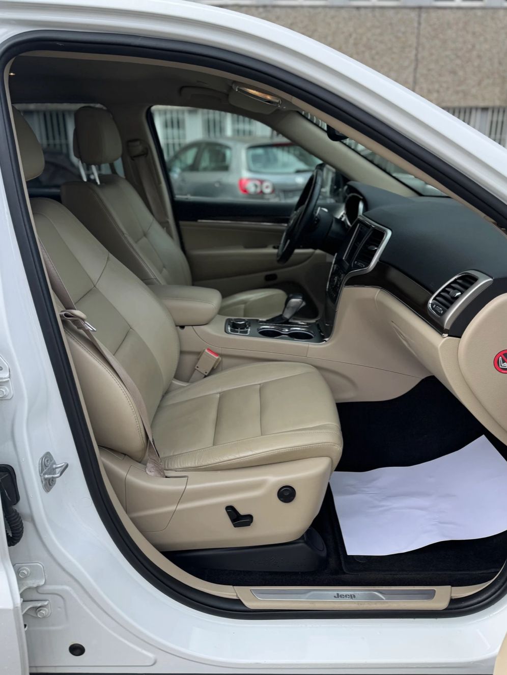 JEEP Grand Cherokee 3.0 CRD Limited Automatic-image-11