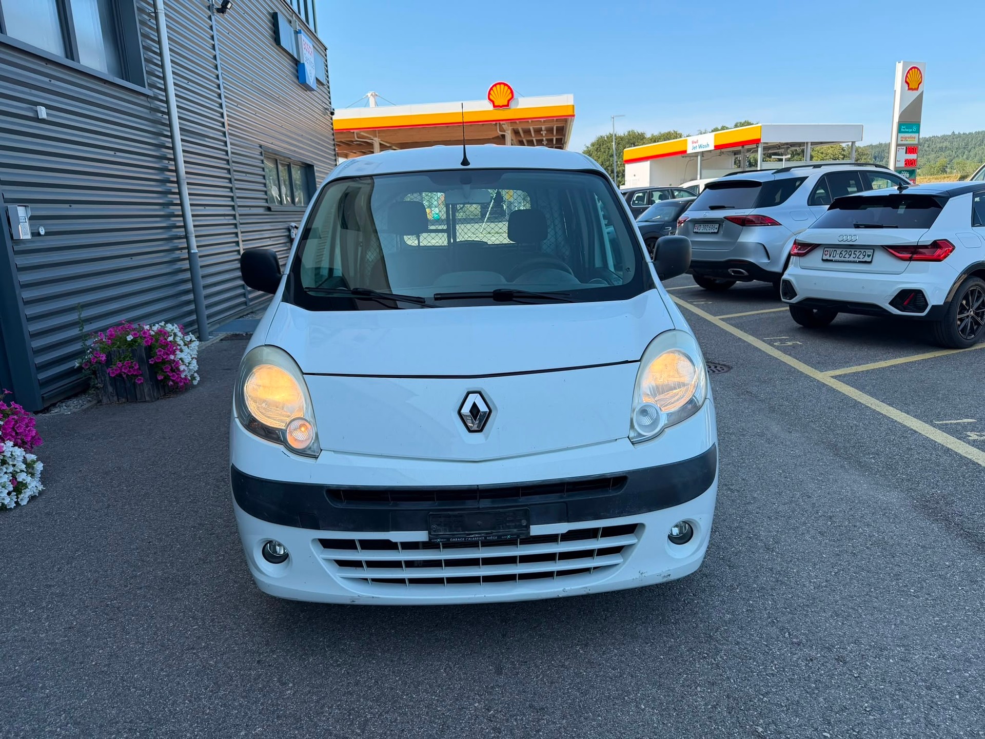 RENAULT Kangoo 1.6 16V Dynamique Automatic-image-1