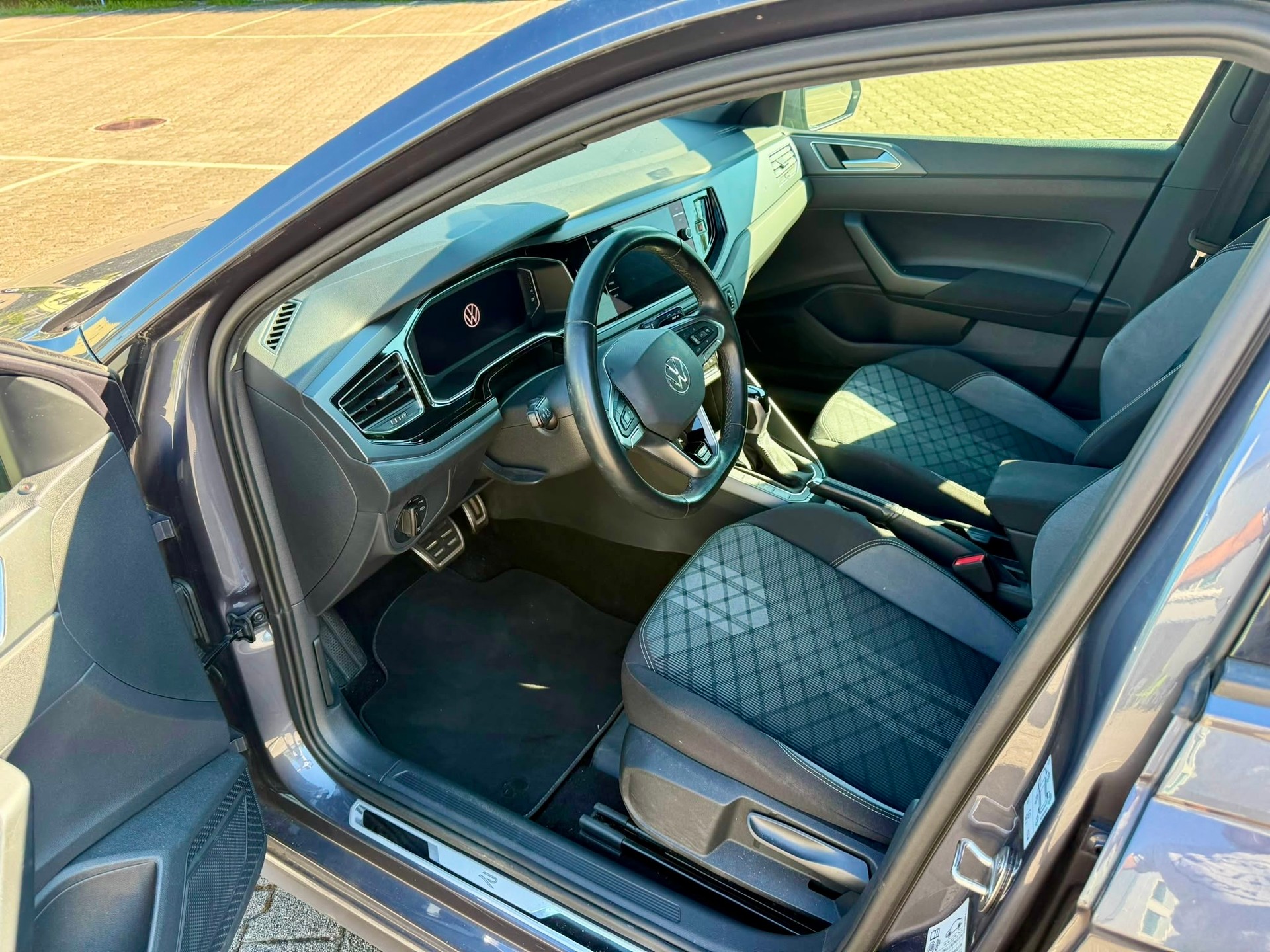 VW Polo 1.0 TSI R-Line DSG-image-13