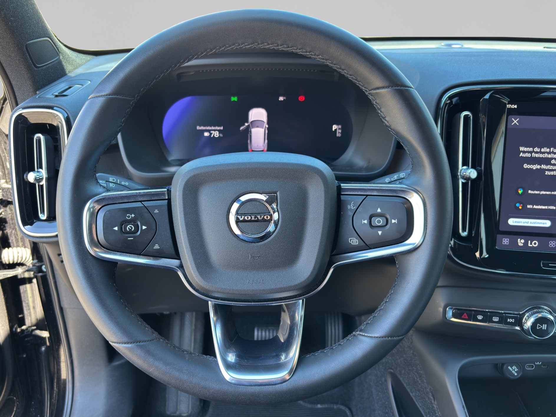 VOLVO XC40 P8 Twin Plus AWD-image-7